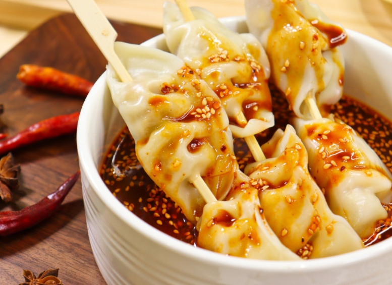 覆蓋家庭客群，注重“堂食+外賣”雙渠道